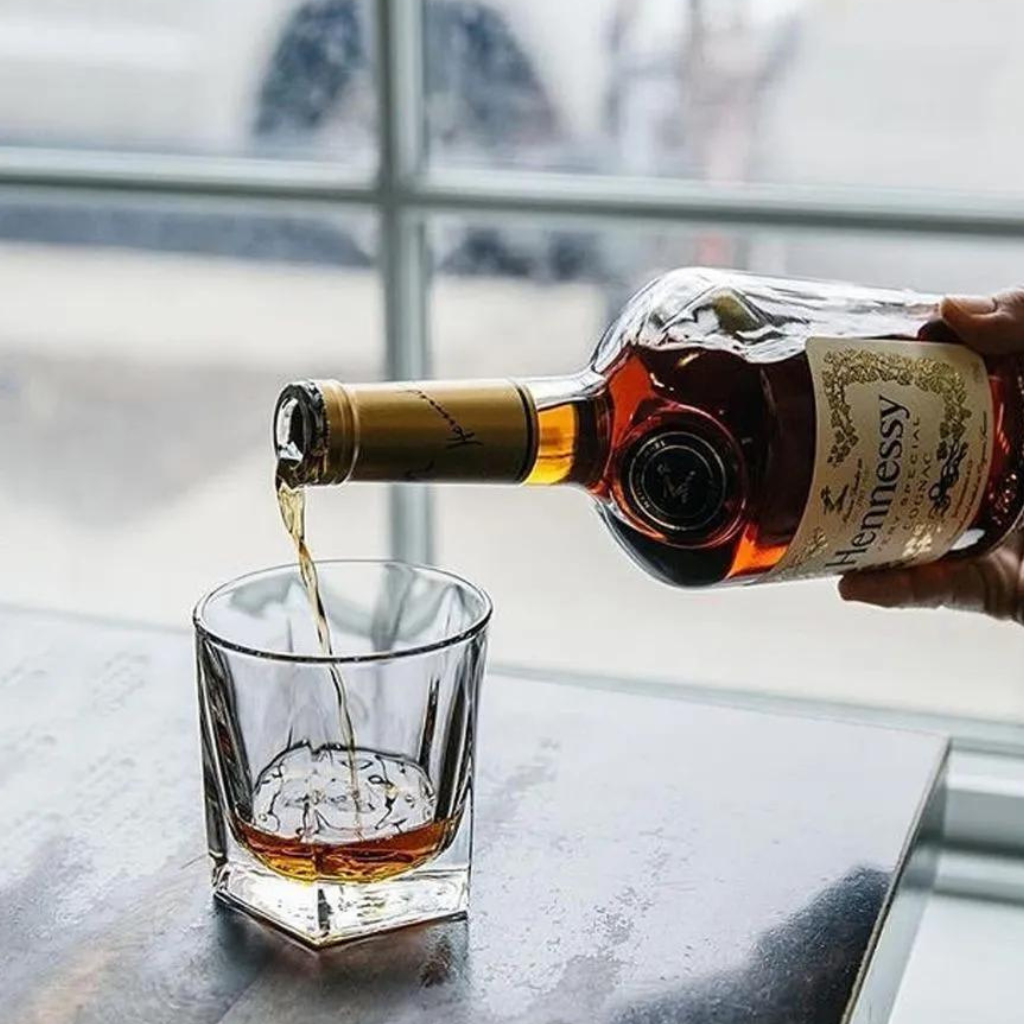 Hennessy VS Cognac 70CL - Image 2