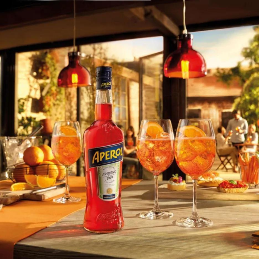 Aperol Italian Spritz Aperitif 11% ABV Cocktail 1L - Image 2