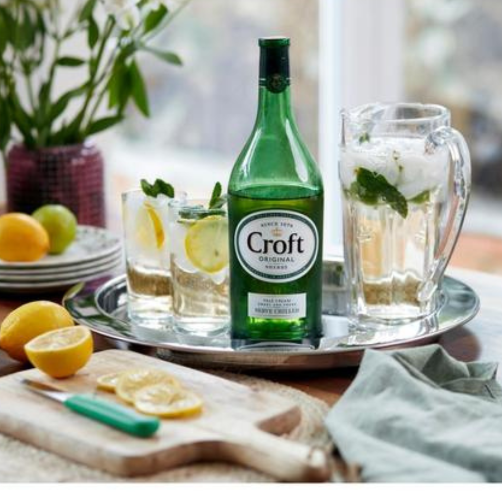 Croft Original Pale Cream Sherry 1 LITRE 17.5% - Image 2